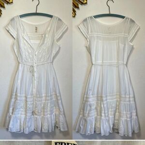 Free People Vintage Embroidered Button Front Dress says 12, fits like 8-10